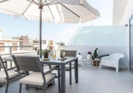 Gallery & Residences Hotel 3*