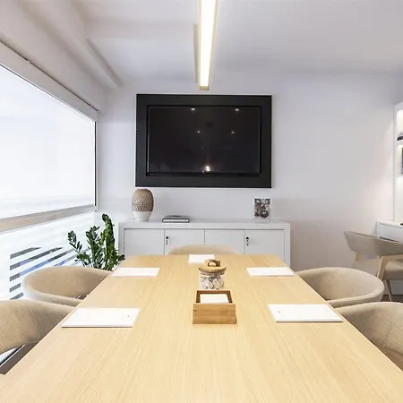 Gallery & Residences Hotel 3*