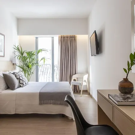 Gallery & Residences 3*