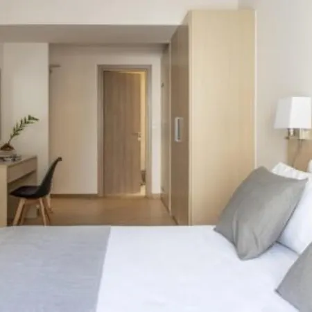 Hotel Gallery & Residences 3*