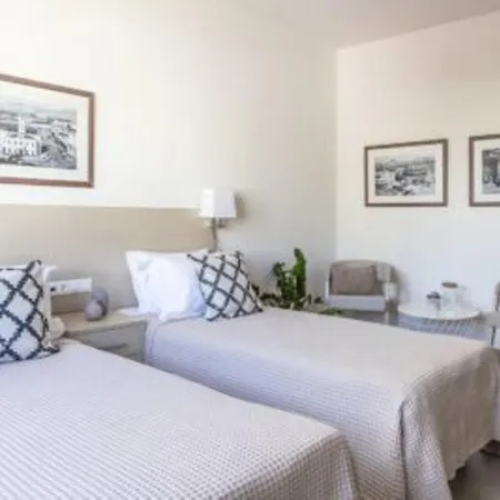 Gallery & Residences Hotel